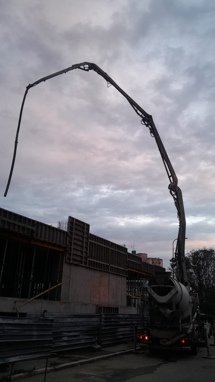 Placă cu Armătură Pregătită